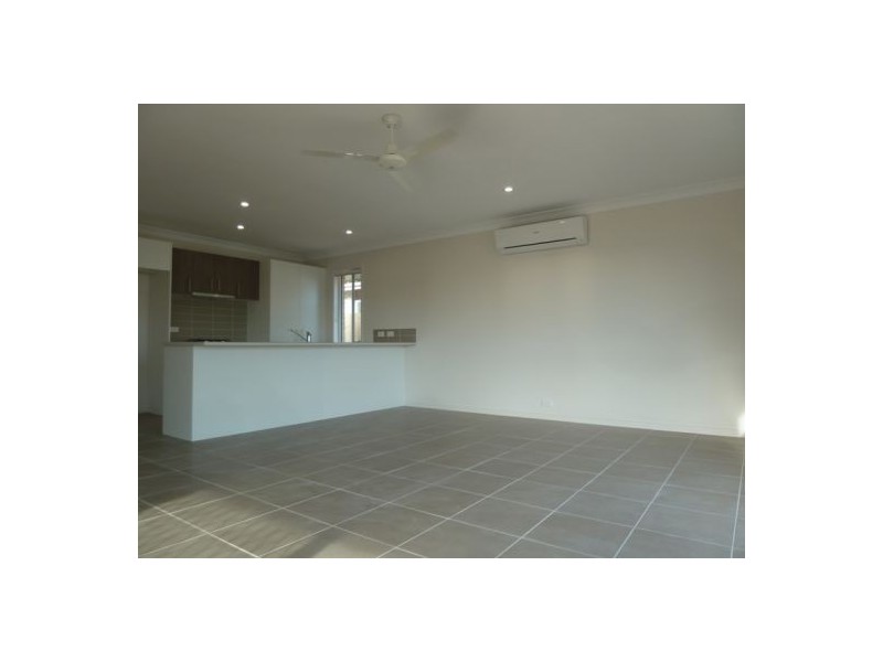 17 Morgan Circuit, Urraween QLD 4655