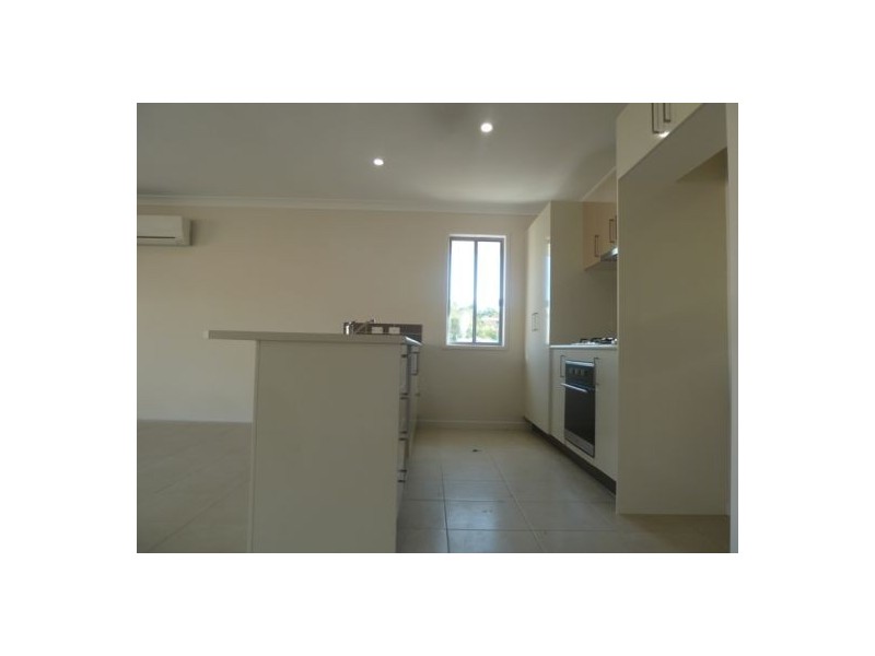 15 Morgan Circuit, Urangan QLD 4655