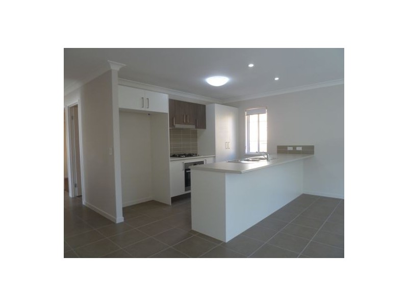 4 Morgan Circuit, Urraween QLD 4655