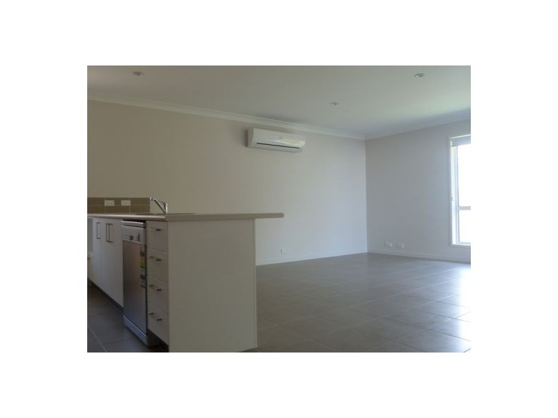 4 Morgan Circuit, Urraween QLD 4655