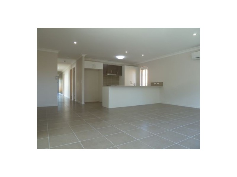 4 Morgan Circuit, Urraween QLD 4655