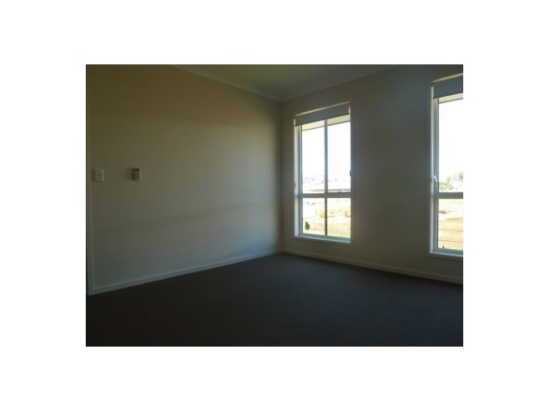 4 Morgan Circuit, Urraween QLD 4655