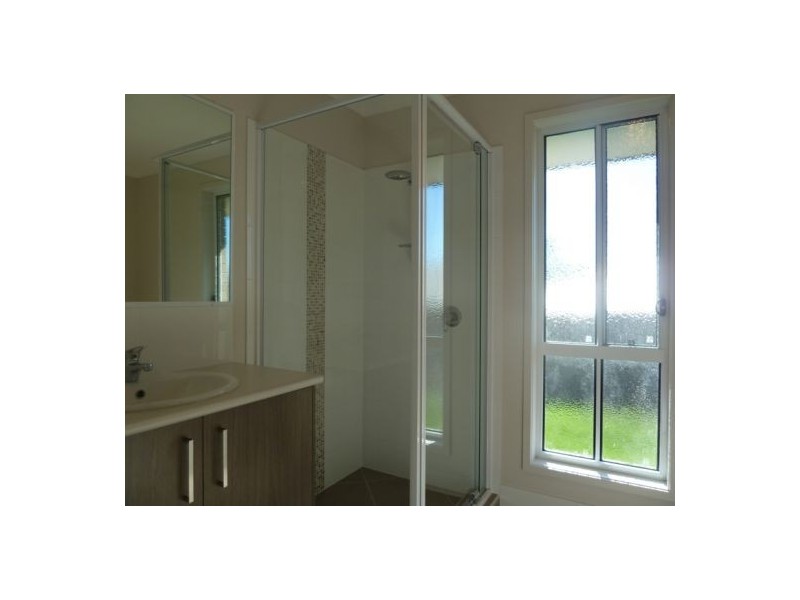 4 Morgan Circuit, Urraween QLD 4655