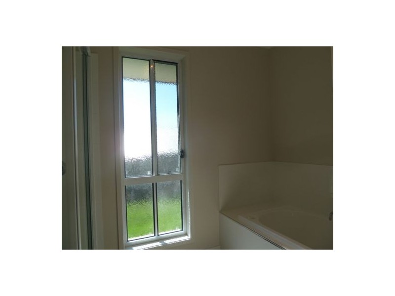 4 Morgan Circuit, Urraween QLD 4655