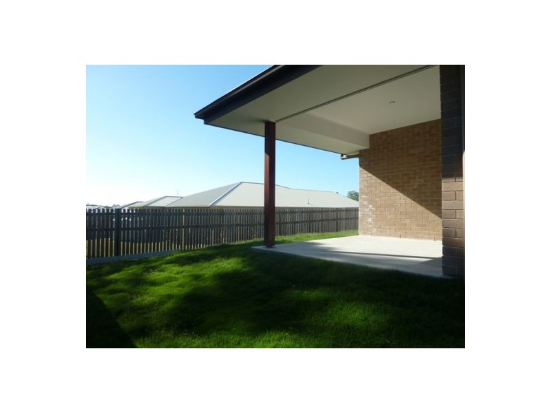 4 Morgan Circuit, Urraween QLD 4655