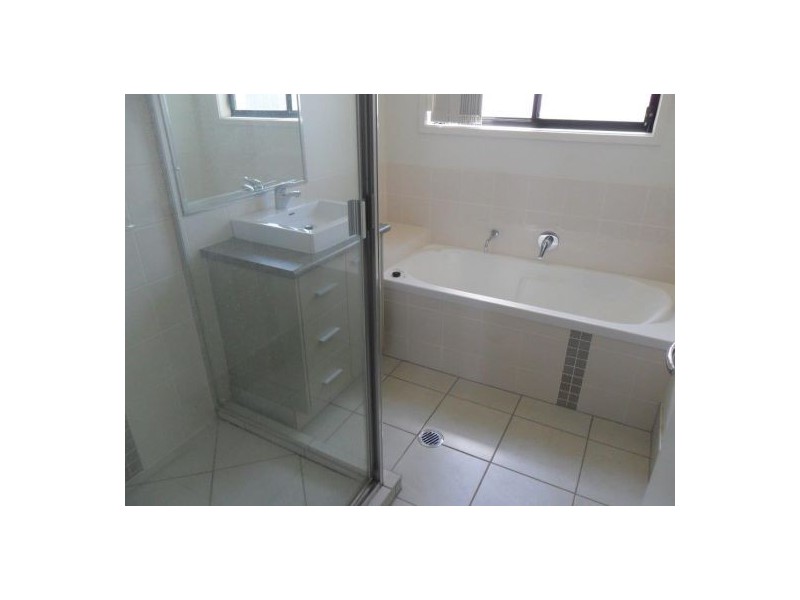 1 Redgum Court, Urraween QLD 4655