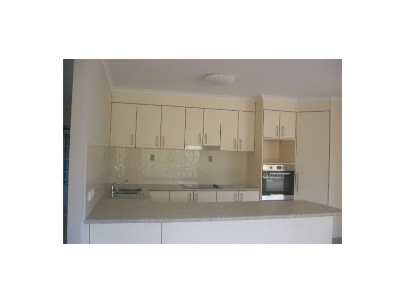 32 Spinnaker Drive, Point Vernon QLD 4655