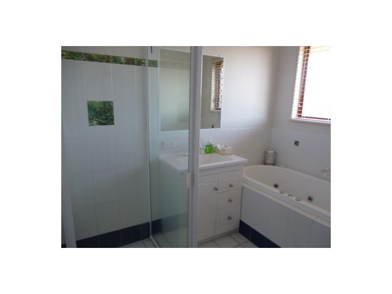 19 Simmos Road, Takura QLD 4655