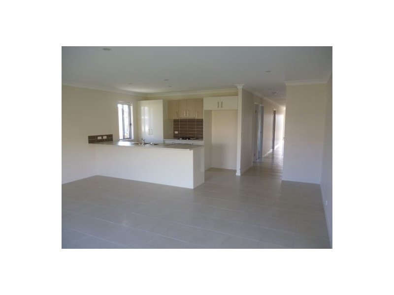 15 Morgan Circuit, Urraween QLD 4655