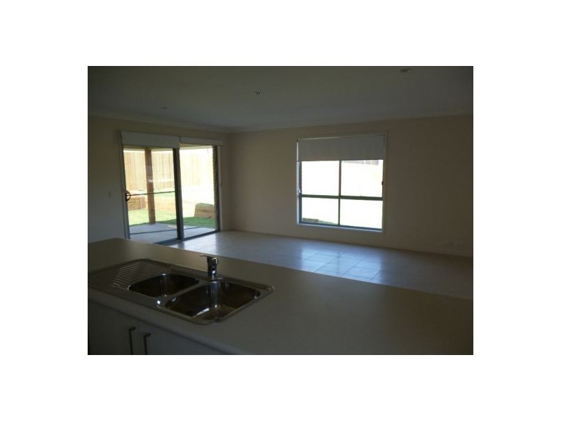 15 Morgan Circuit, Urraween QLD 4655