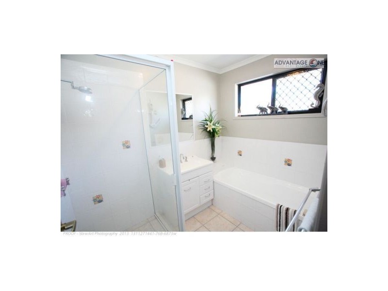 33 Hyperno Road, Point Vernon QLD 4655