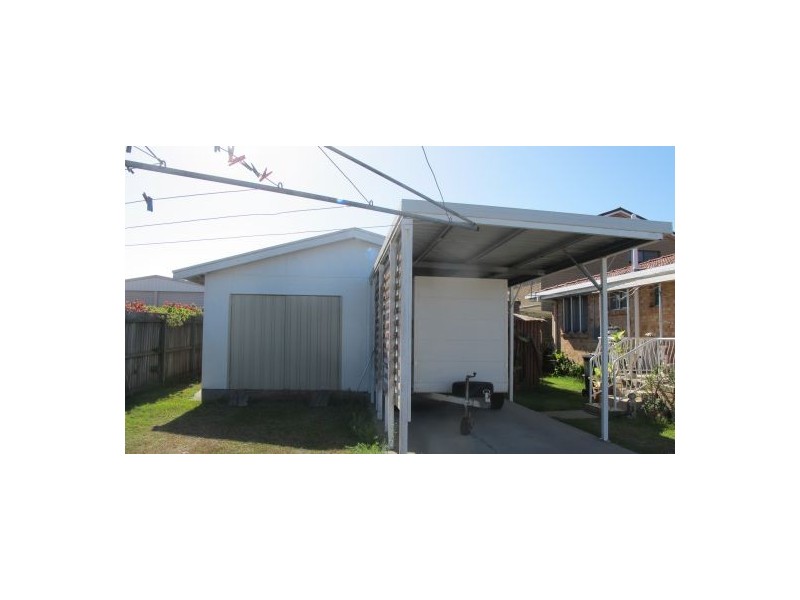 5 Barnstaple Street, Torquay QLD 4655