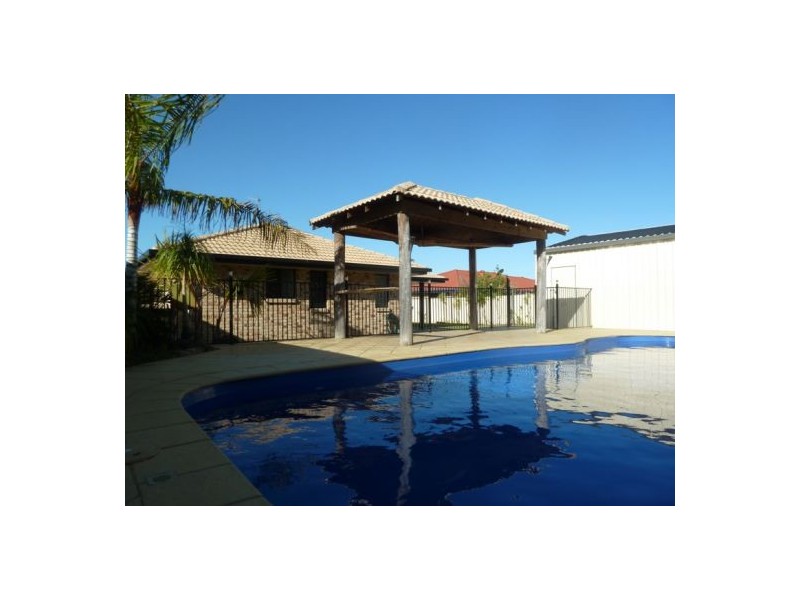 13 Harrison Circuit, Urangan QLD 4655