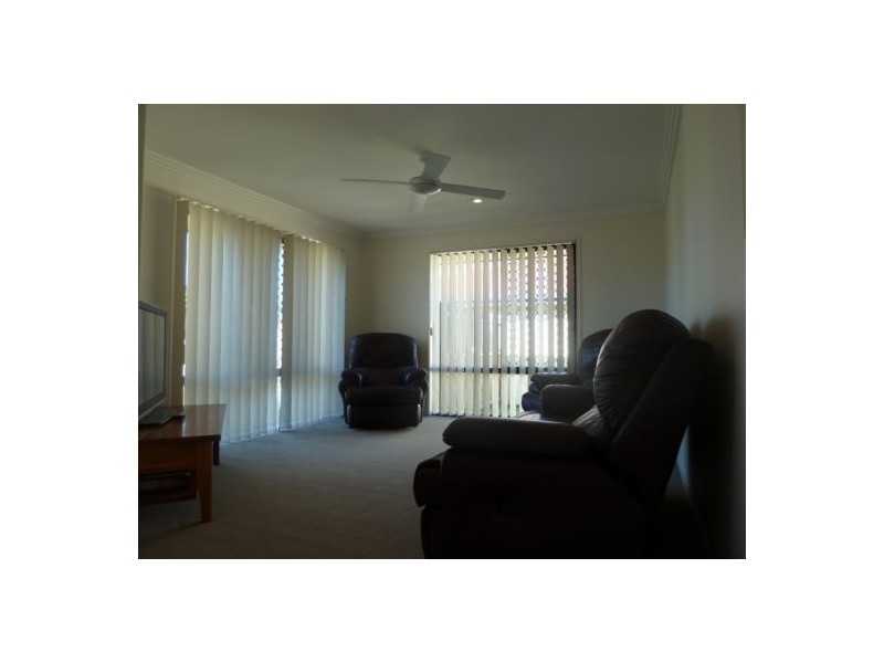 13 Harrison Circuit, Urangan QLD 4655