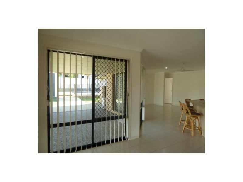 13 Harrison Circuit, Urangan QLD 4655