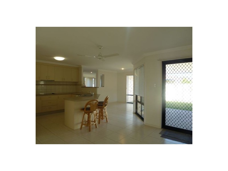 13 Harrison Circuit, Urangan QLD 4655