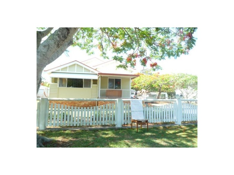 245 Cypress Street, Urangan QLD 4655