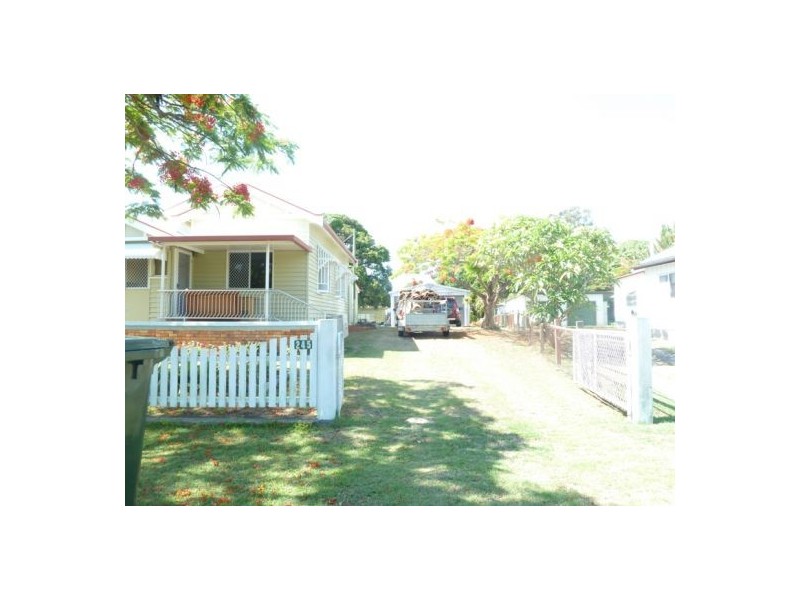 245 Cypress Street, Urangan QLD 4655