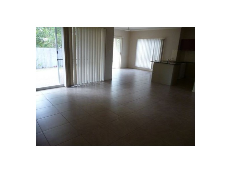 15 Wave Court, Toogoom QLD 4655