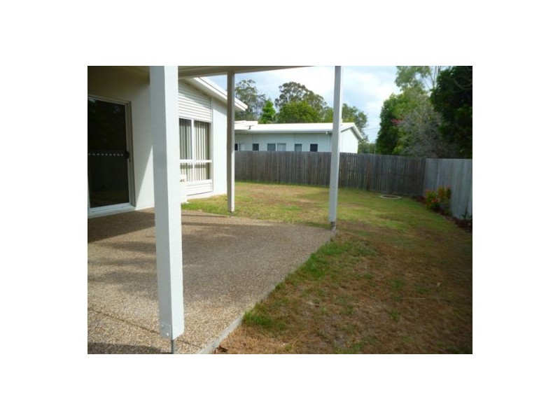 15 Wave Court, Toogoom QLD 4655