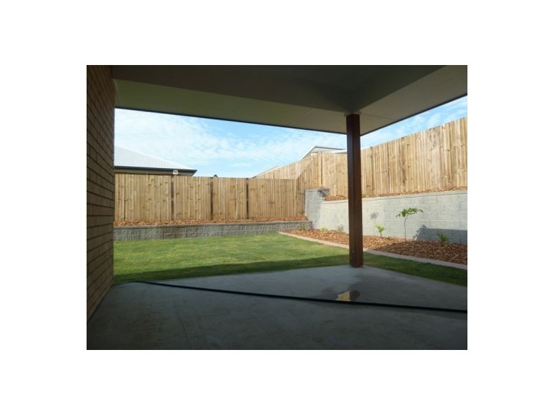 44 Morgan Circuit, Urraween QLD 4655