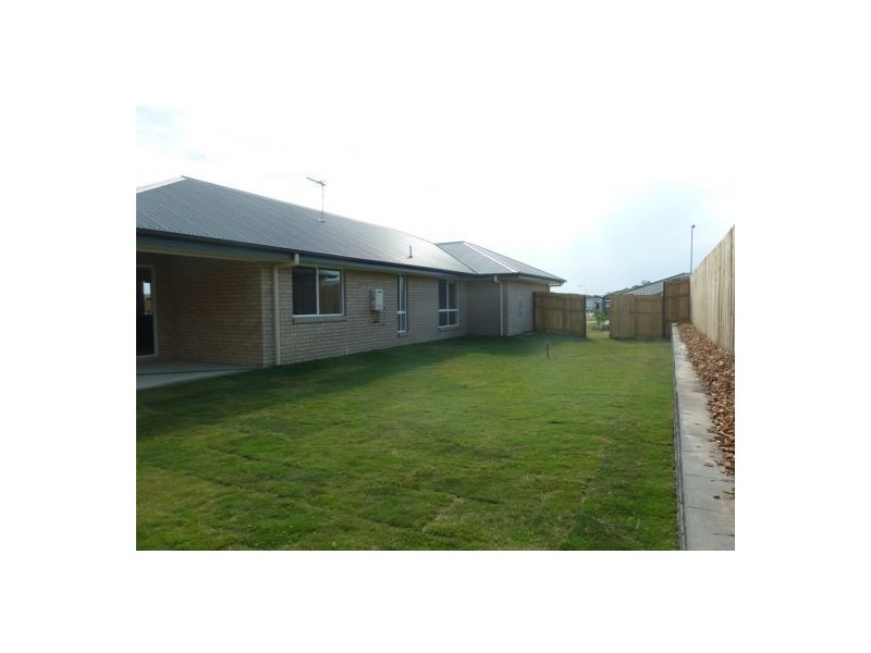 44 Morgan Circuit, Urraween QLD 4655