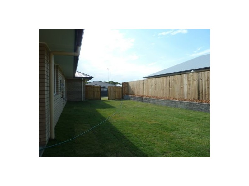 44 Morgan Circuit, Urraween QLD 4655