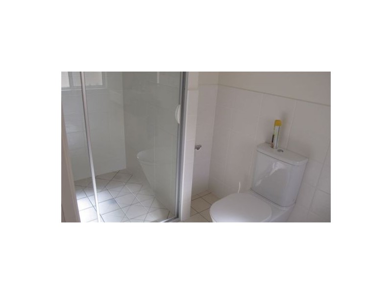 Unit 13 / 230 Pulgul St, Urangan QLD 4655