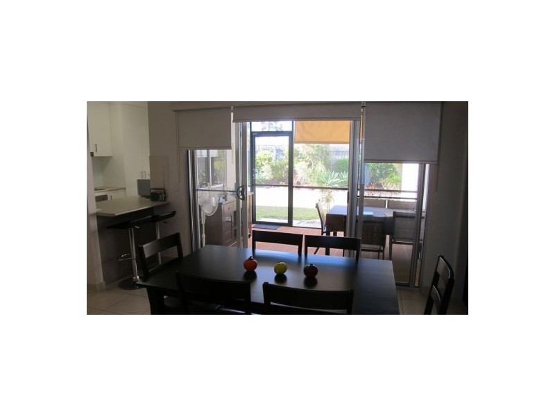 Unit 13 / 230 Pulgul St, Urangan QLD 4655