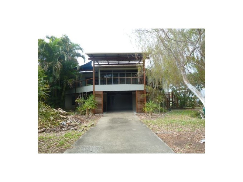 530 Esplanade, Urangan QLD 4655
