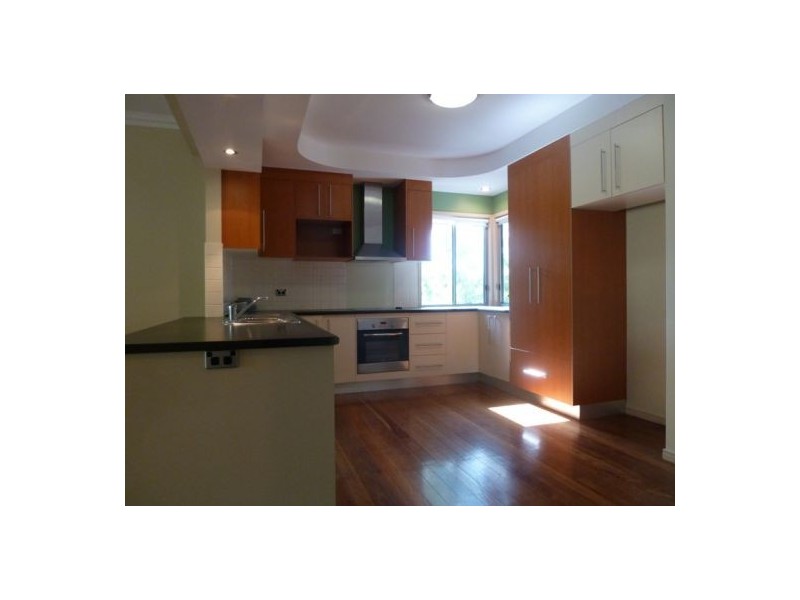 530 Esplanade, Urangan QLD 4655