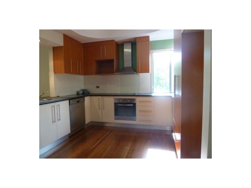 530 Esplanade, Urangan QLD 4655