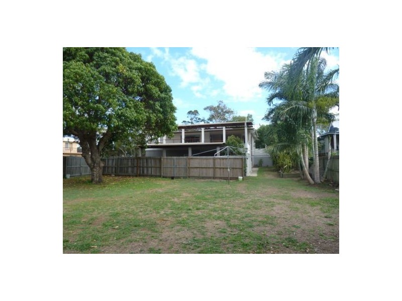530 Esplanade, Urangan QLD 4655