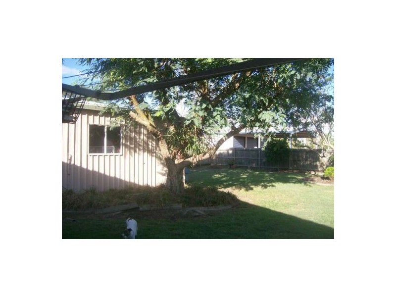 8 Maree Street, Wondunna QLD 4655