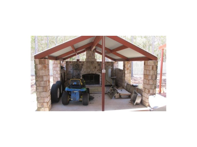 55 Shore Road East, Urangan QLD 4655