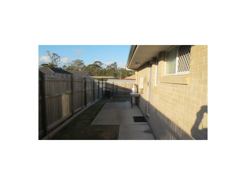 30 Moonstone Drive, Urangan QLD 4655