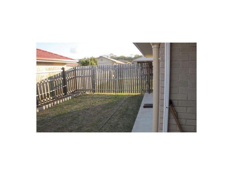 30 Moonstone Drive, Urangan QLD 4655