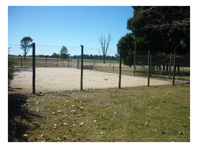 Saumarez Ponds NSW 2350