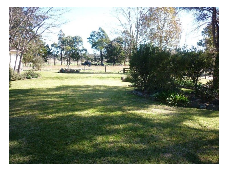 Saumarez Ponds NSW 2350