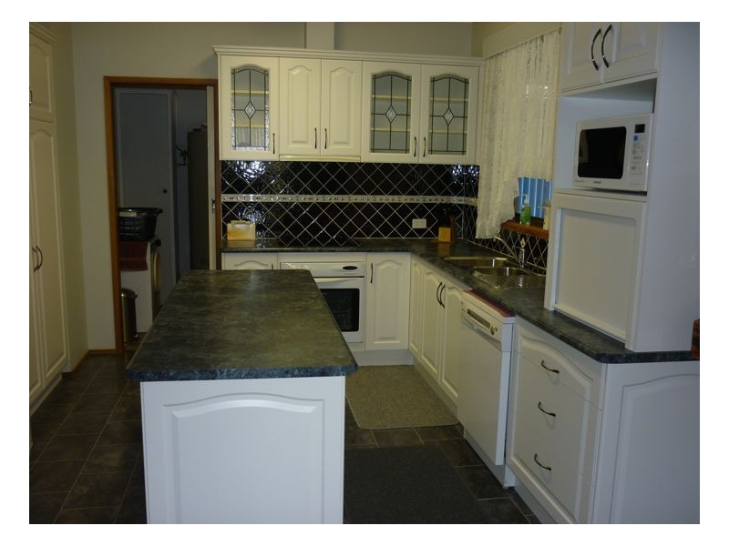 Invergowrie NSW 2350