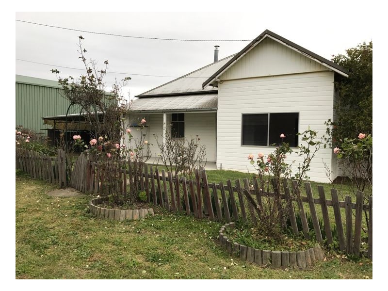 7 Stella street, Hillgrove NSW 2350