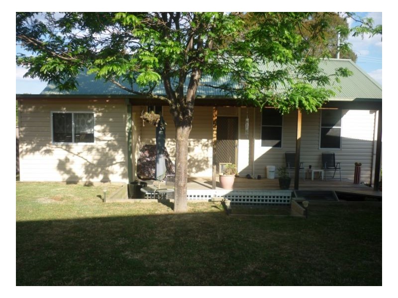 38 Douglas, Armidale NSW 2350