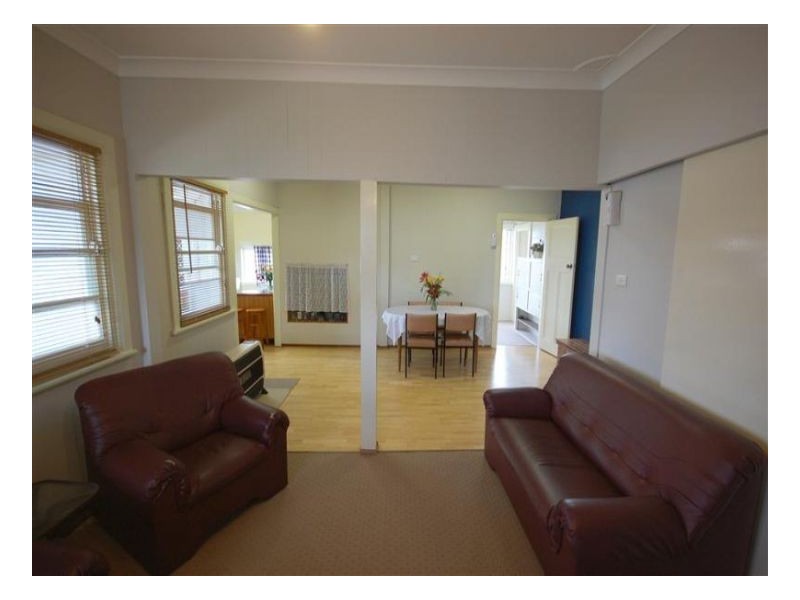 46 Mossman St, Armidale NSW 2350