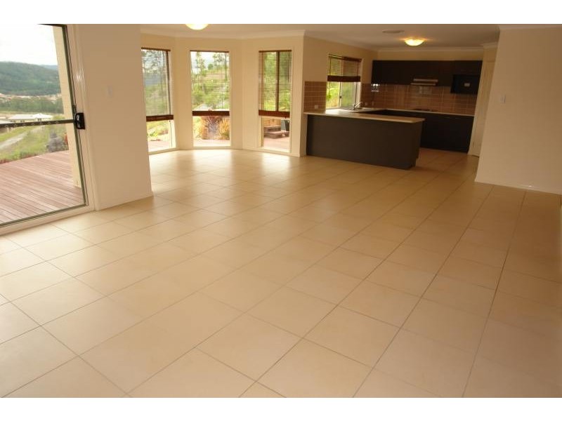 Pacific Pines QLD 4211