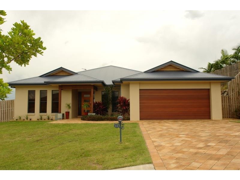Pacific Pines QLD 4211
