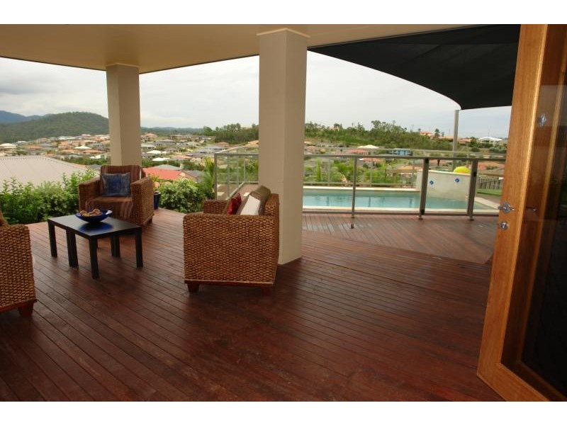 Pacific Pines QLD 4211