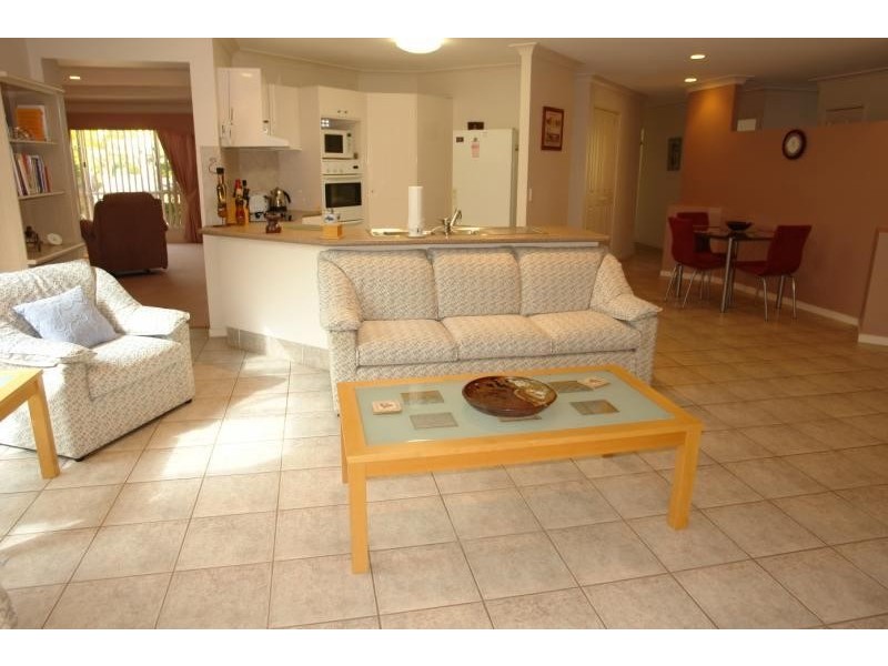 Pacific Pines QLD 4211