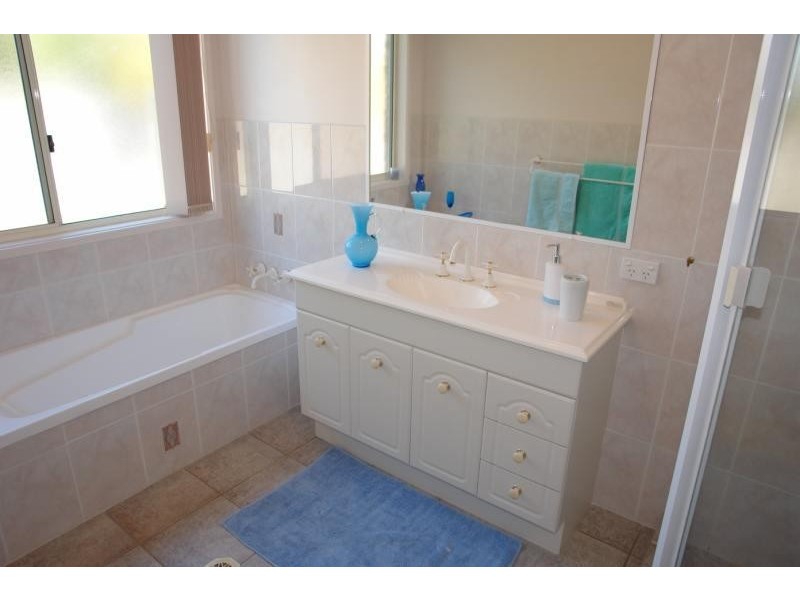 Pacific Pines QLD 4211