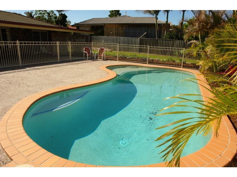 Pacific Pines QLD 4211