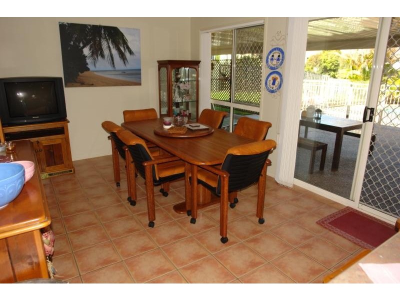 Pacific Pines QLD 4211